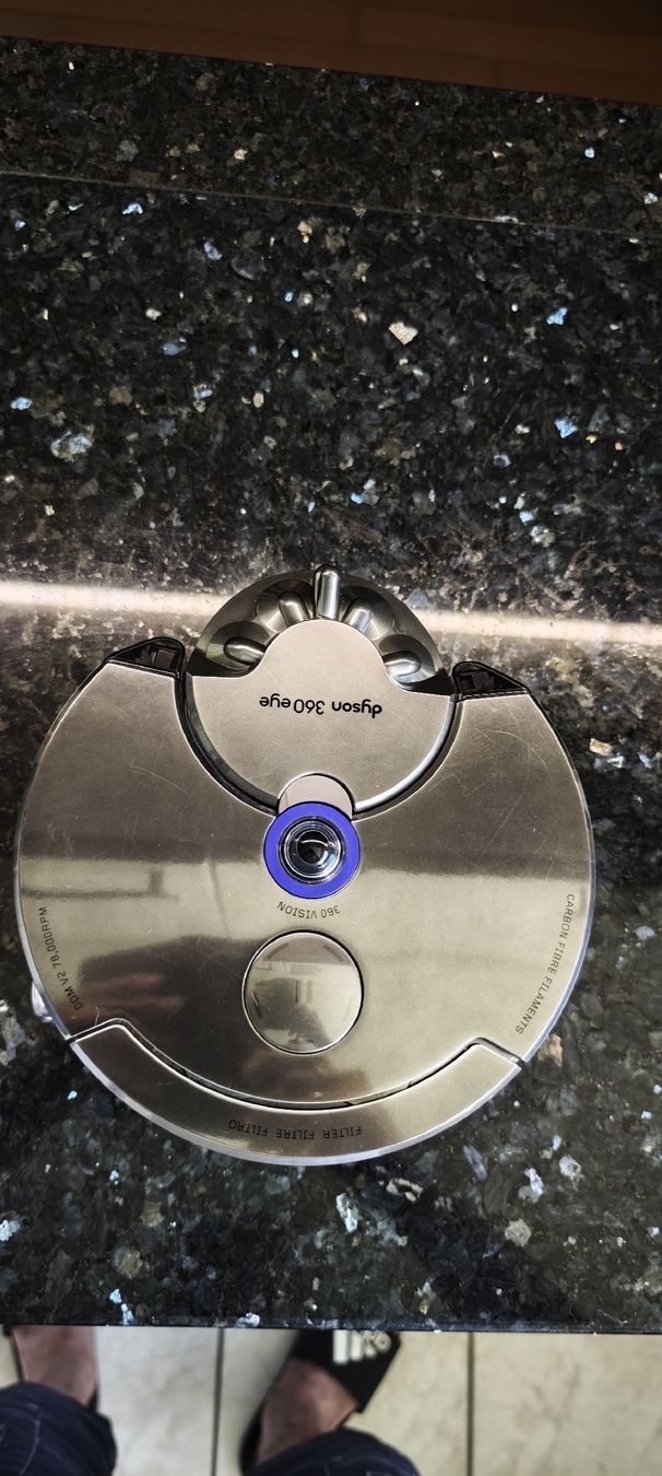 Dyson Aspirapolveri & Accessori: Saugroboter DYSON EYE 360 – Usato da Steinhausen venduto da Tralalaa 8