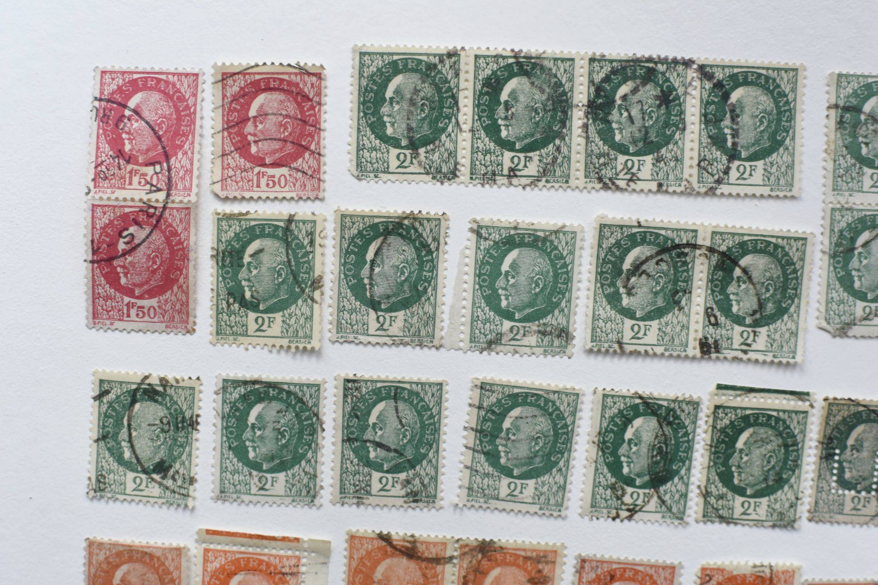 Alle Briefmarken: Lot Timbres Pétain, Type Bersier – Gebraucht aus Belmont-sur-Yverdon von bichet02 1
