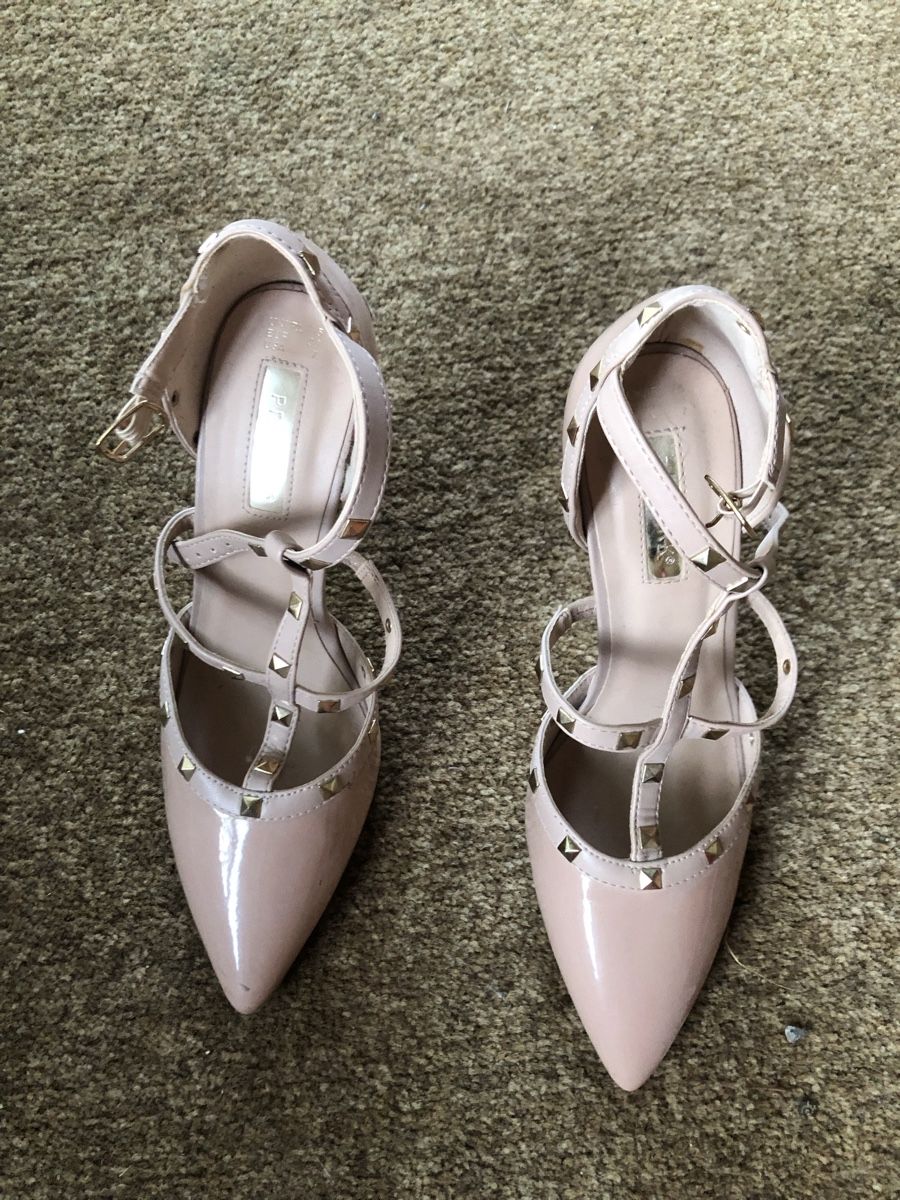 Scarpe da donna: Elegante Schuhe  – Usato da Burgdorf venduto da elatria