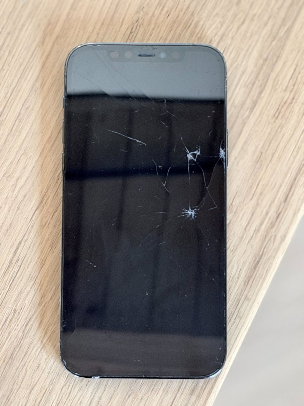 Apple Portables: iPhone 12 Pro – D'occasion à Le Pâquier-Montbarry par Romanovski 3