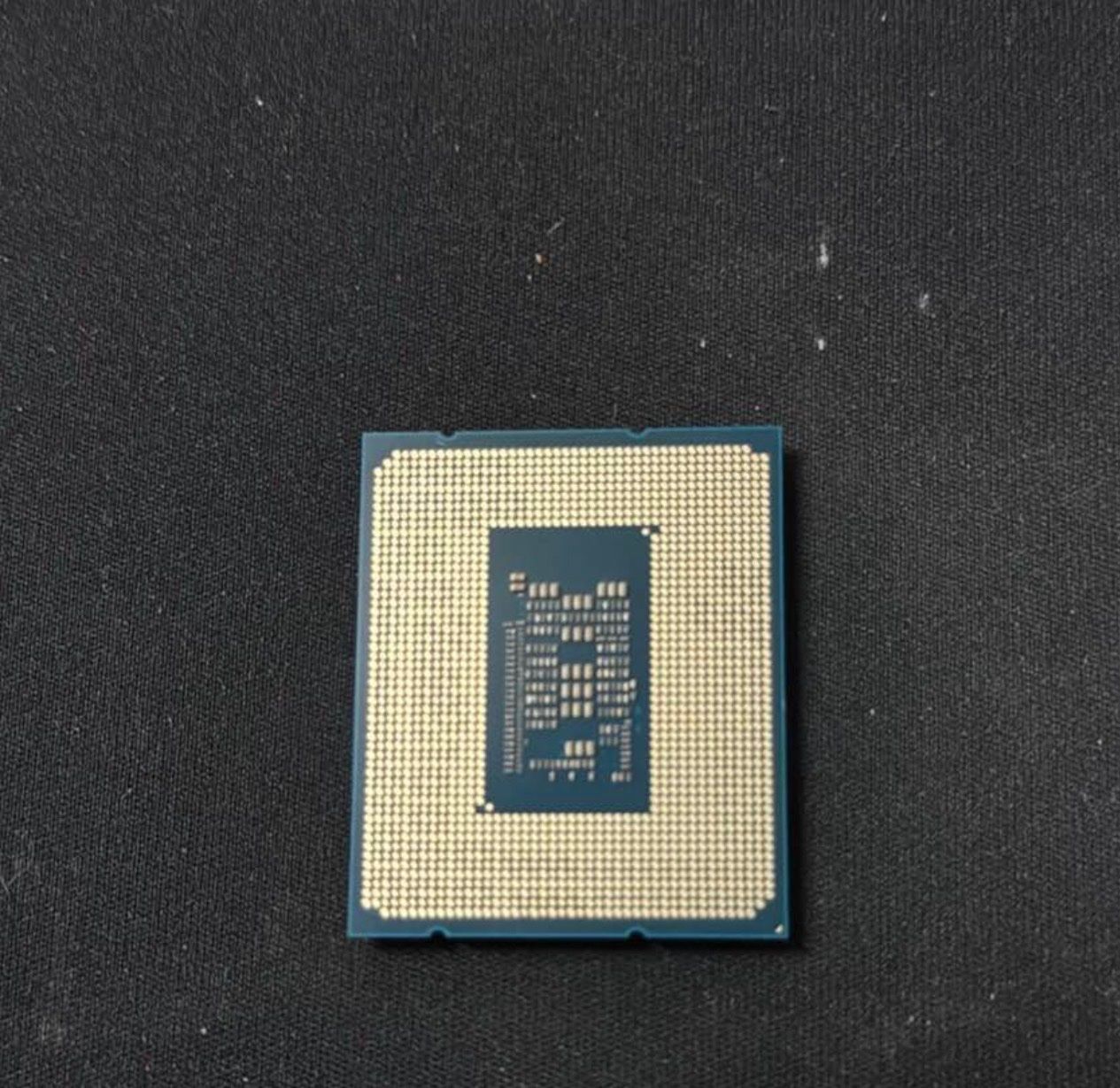Intel Componenti elettronici: Processore Intel Core i5-12500T Ottime condizioni! 55 – Usato da Renens VD venduto da nic_7dnb 1