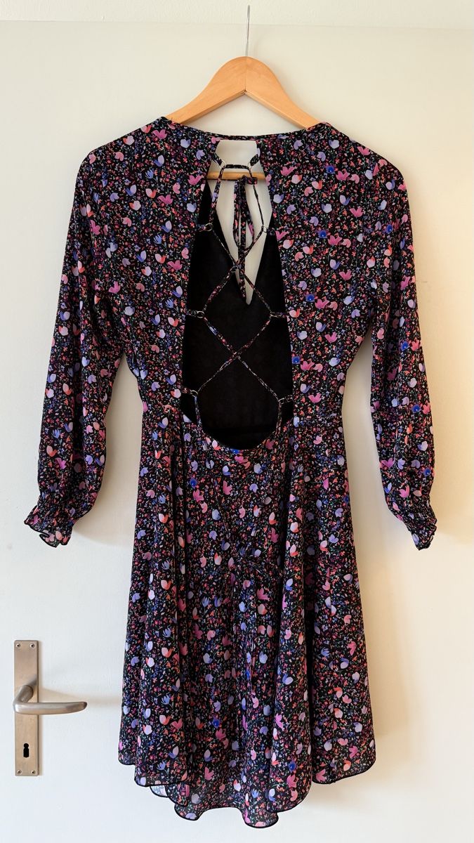 Guess Vestiti: GUESS kleid XS – Nuovo (secondo la descrizione) da Zürich venduto da amaguri 3