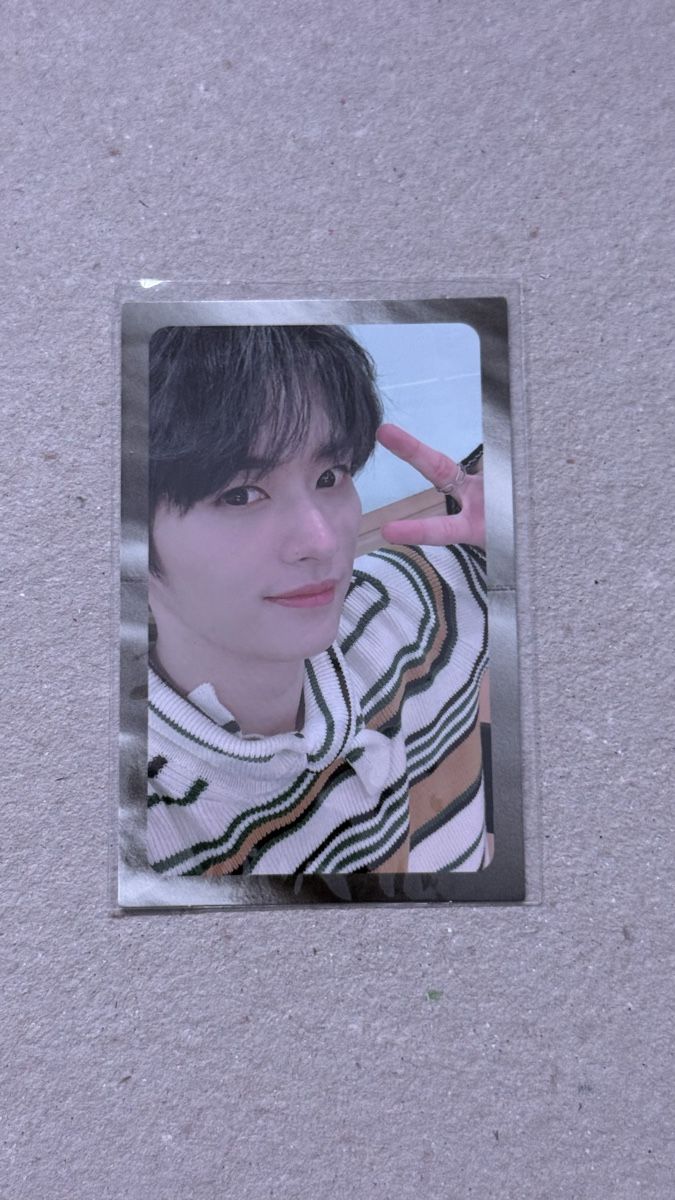 Sammelbilder & Trading cards: Stray Kids Clé:Levanter Lee Know Photocard – Neu (gemäss Beschreibung) aus Meggen von awk_nkn7