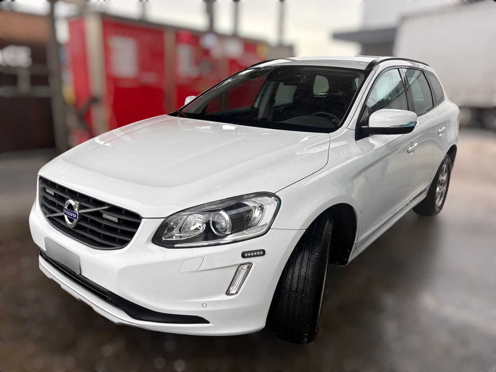 Volvo Automobili: Volvo XC60 D4 AWD – Usato da Giubiasco venduto da AUTOTECNICA 2