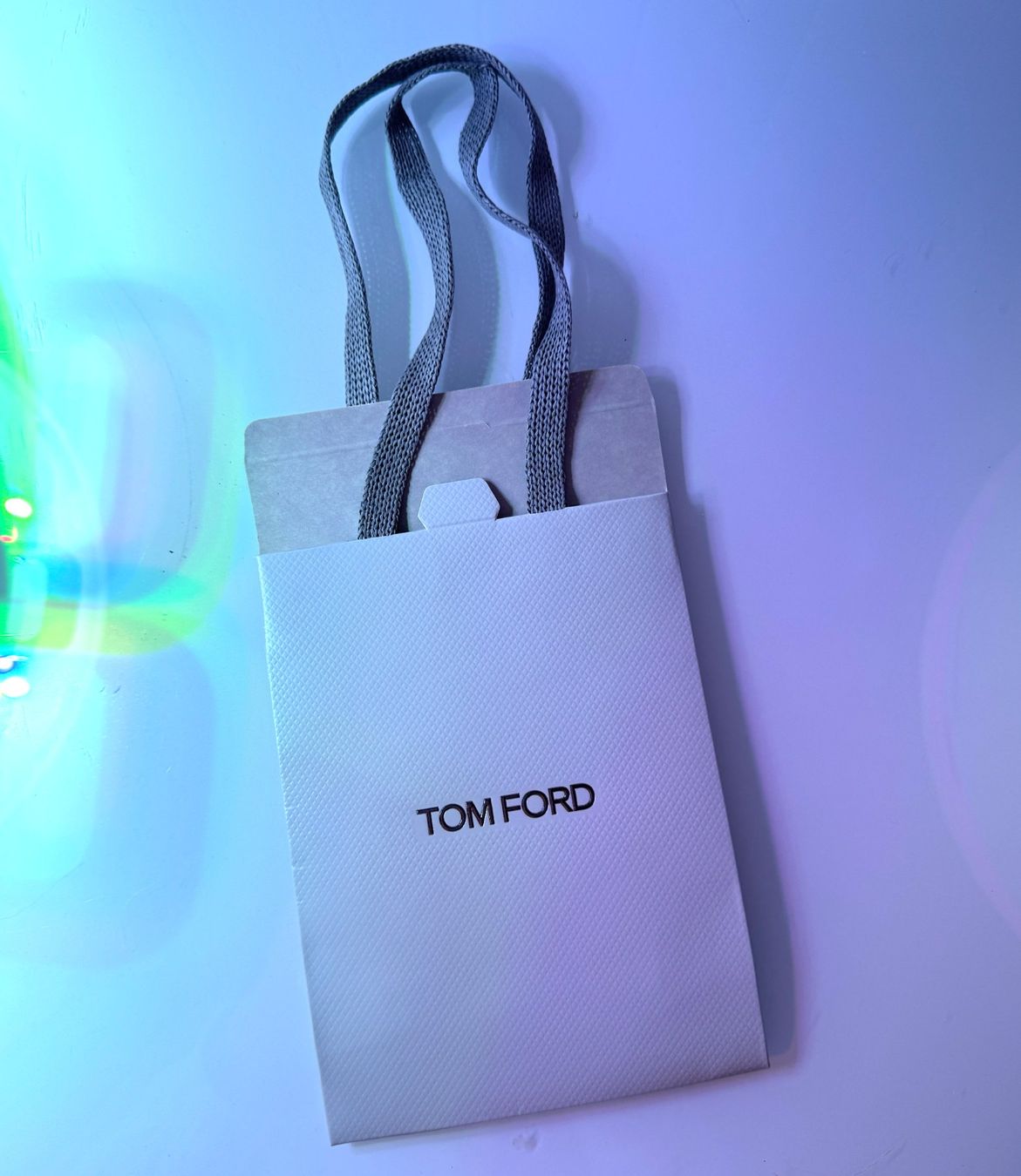 Tom Ford Borse: kleine graue Tom Ford Papier Tasche – Nuovo (secondo la descrizione) da Schlieren venduto da Edgar_k 7