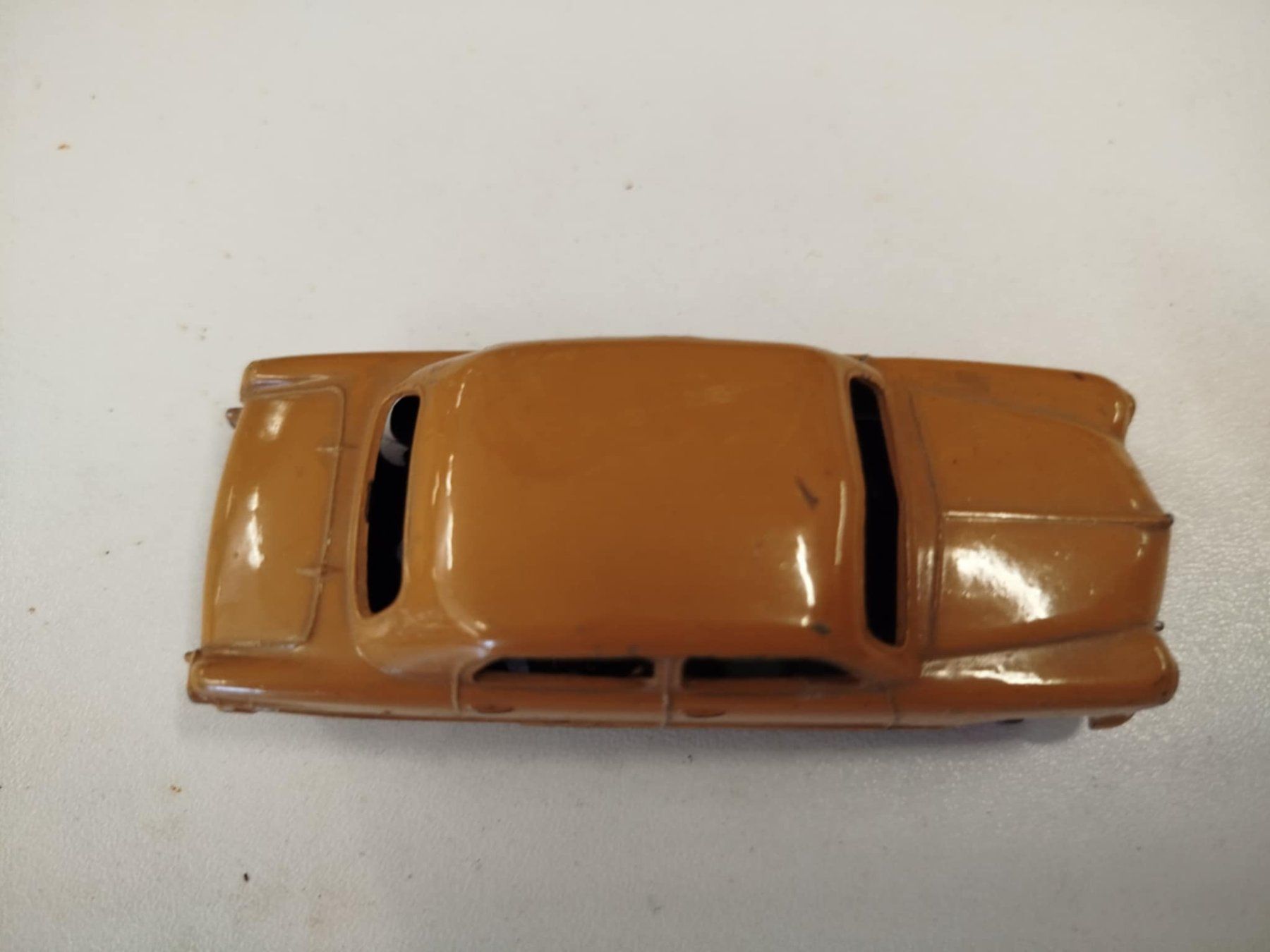 Dinky Toys Modellini d'auto: Dinky Toys (nr 10) – Usato da La Chaux-de-Fonds venduto da Emmaus2300CDF 2