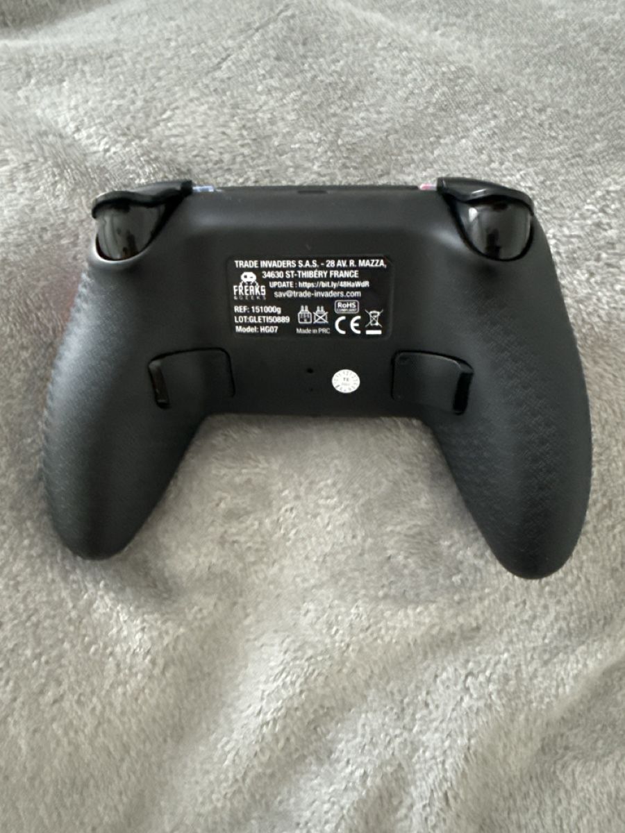 Controller: PS5 Thug Life Freaks& Cheeks  – Nuovo (secondo la descrizione) da Henau venduto da pil12 1