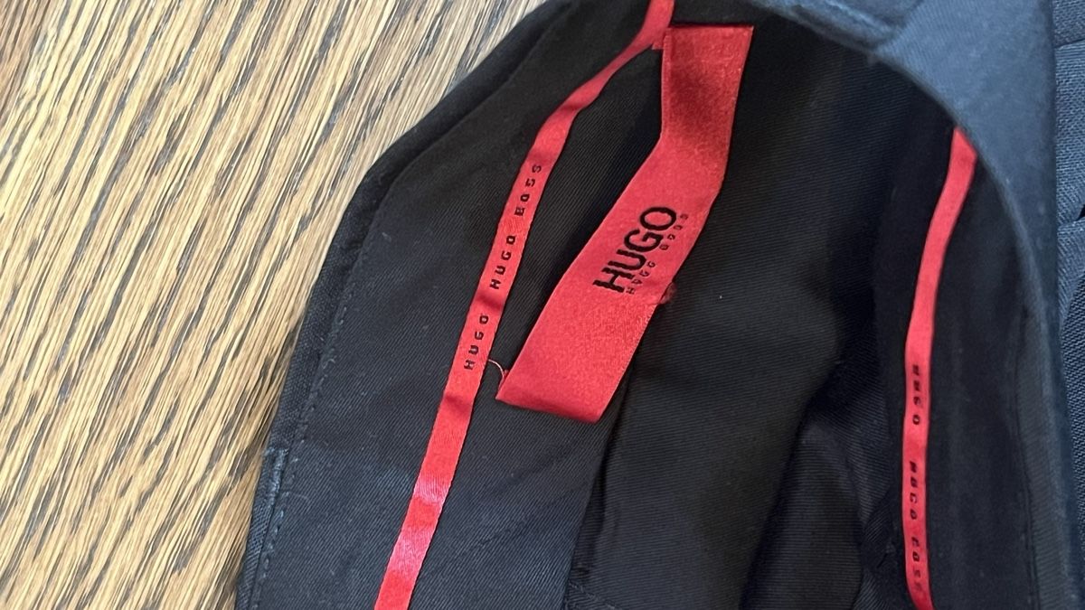 Pantaloni: Hugo Boss Anzugshose – Usato da Hombrechtikon venduto da aa0_6nss 3