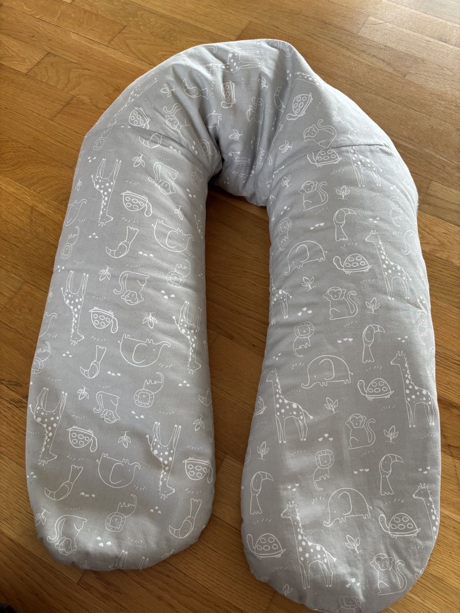 Coussins: Stillkissen – D'occasion à Lyss par Prinzess99