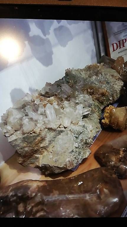 Minerali & Pietre curative: Bergkristall-Stufe – Usato da Blumenstein venduto da olka007 1