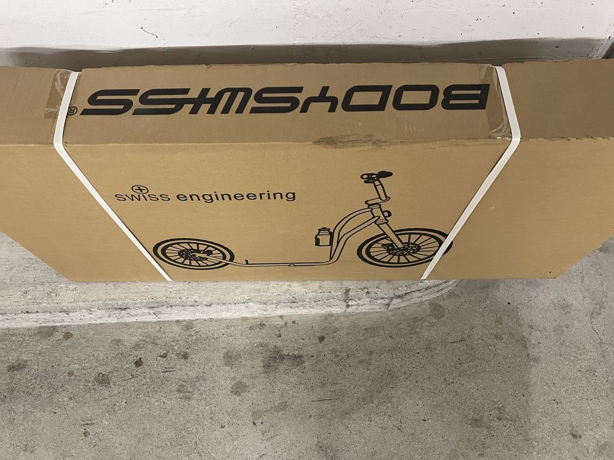 Kickboard: Swiss Engineering Scooter neu & originalverpackt – Nuovo e nell'imballaggio originale da Zürich venduto da divertimento4 1