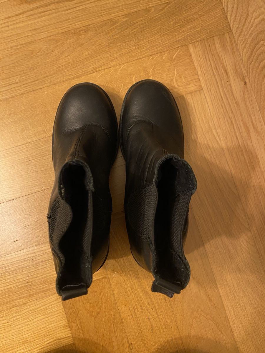 Chaussures femmes: Schwarze Boots Gr. 37 – D'occasion à Luzern par mor_97g7 1