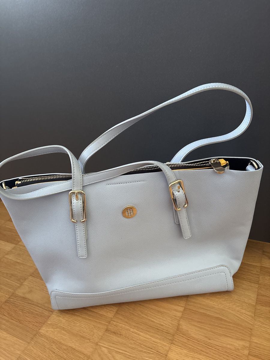 Tommy Hilfiger Borse da donna: Tommy Hilfiger Handtasche blau – Nuovo (secondo la descrizione) da Uetikon am See venduto da car_ck5c