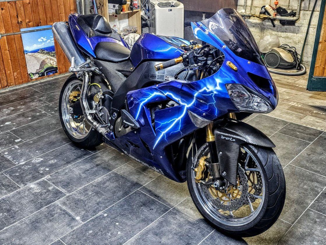 Kawasaki Strasse: Kawasaki ZX10-RF C1  FDSCM – Gebraucht aus Oberuzwil von FDSCM