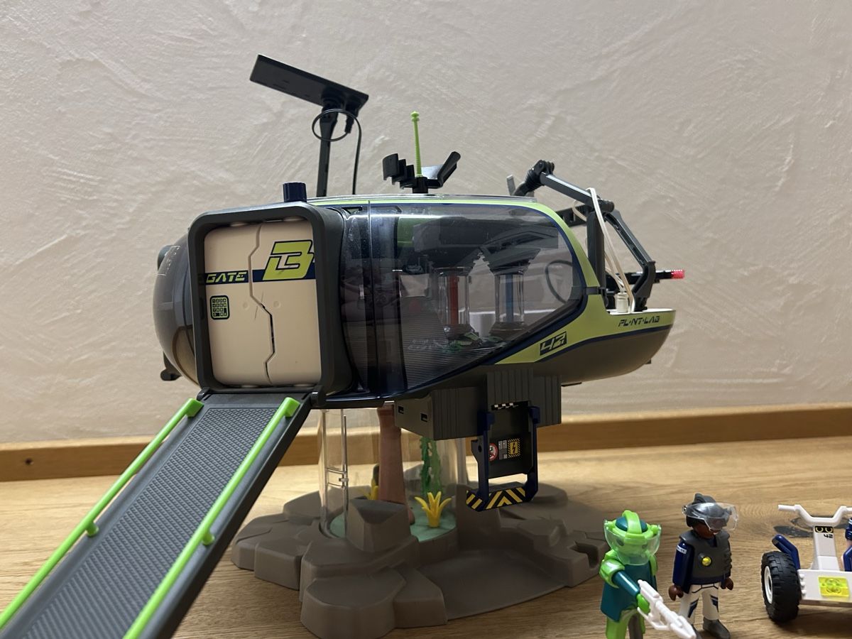 Playmobil Giocattoli: Playmobil Spaceship mit Zubehör – Usato da Unterägeri venduto da Reti72 1