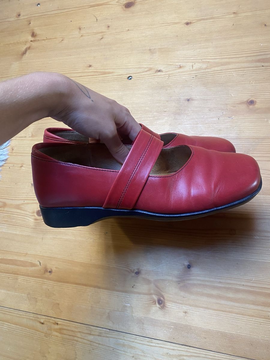 Scarpe da donna: Mega süsse Sommer Schuhen rot – Usato da Rehetobel venduto da Norea69 1