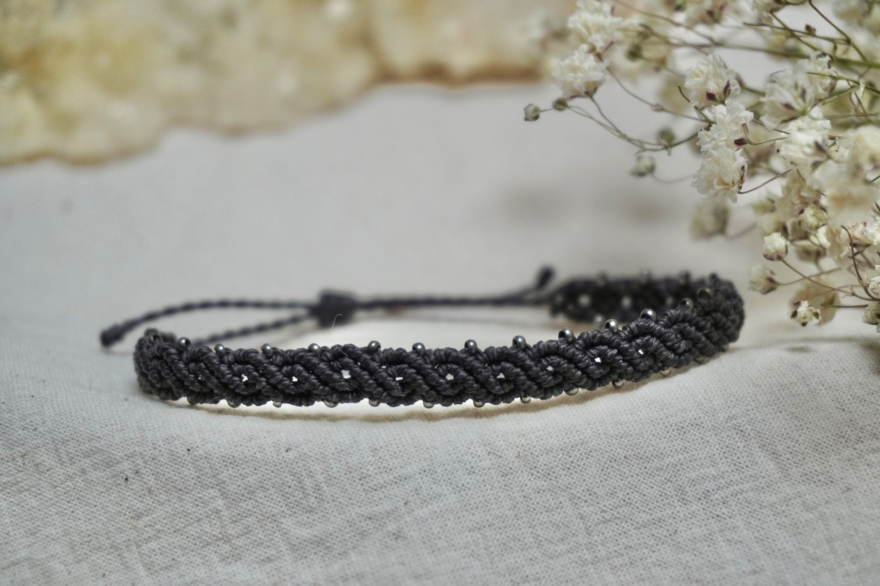 Bracciali & Braccialetti: caelina - Makramee Armband - Personalisierbar – Nuovo (secondo la descrizione) da Heerbrugg venduto da R.St27 2