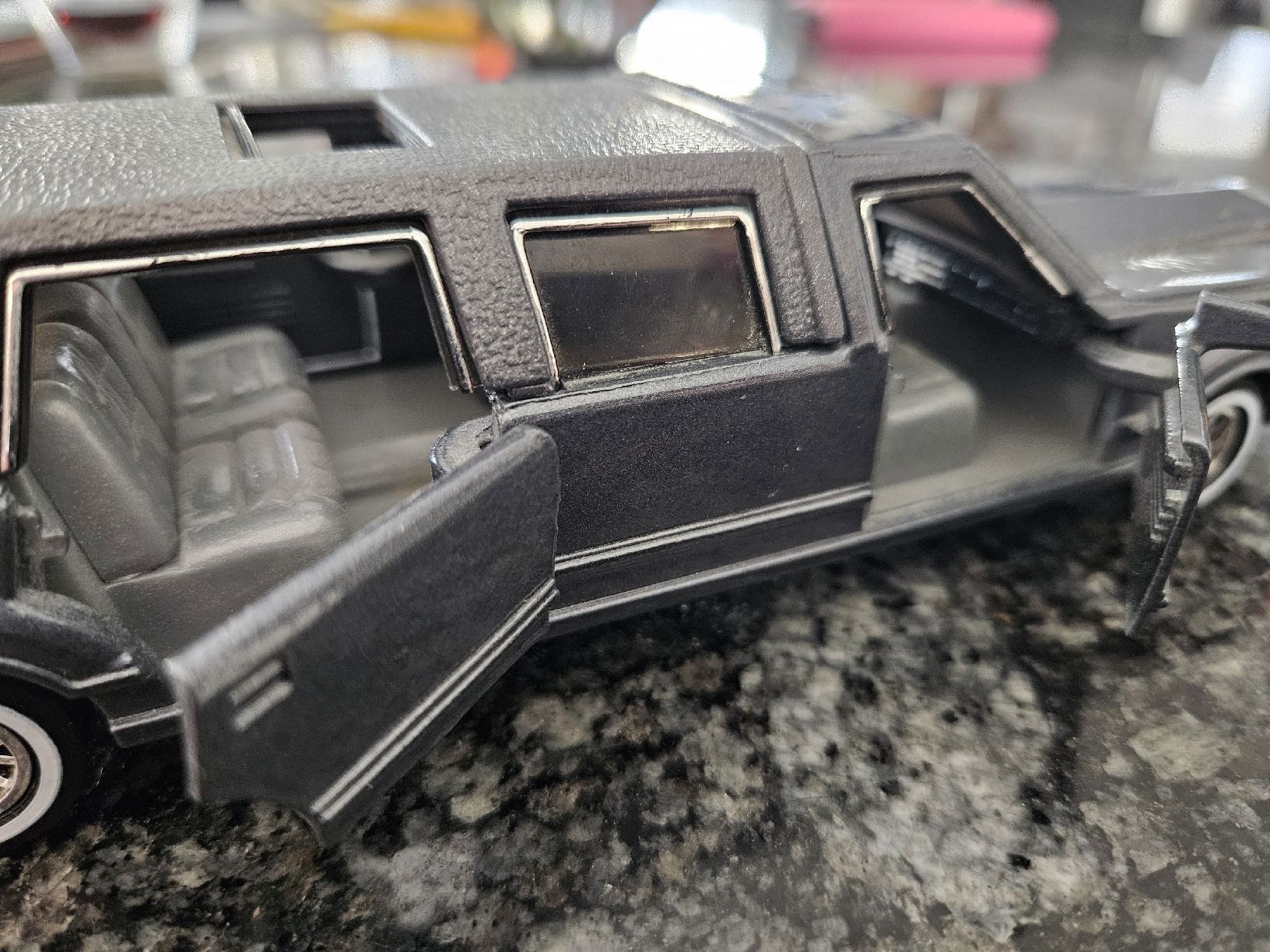 Modellautos: Lincoln Town Car Stretch-Limo 1:32 – Gebraucht aus Kaiseraugst von Carkos 3