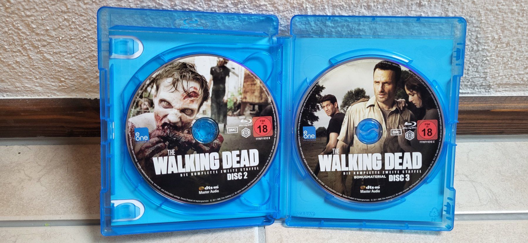 Tutti i DVDs: Blu Ray - The Walking Dead Staffel 2 – Usato da Münsingen venduto da Heroism2010 5
