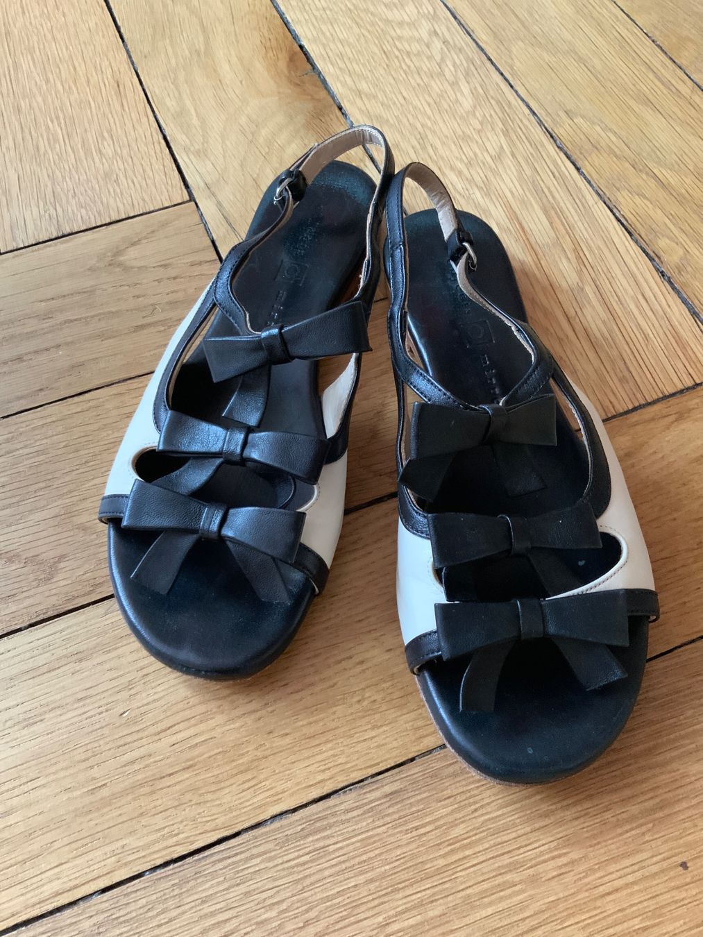 Scarpe da donna: Sandalen objects mirror – Usato da Basel venduto da dreiklang01
