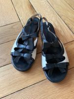 Sandalen objects mirror