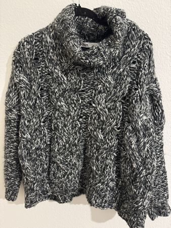 Sweater Zara Cable Knit Turtleneck Black White Size M