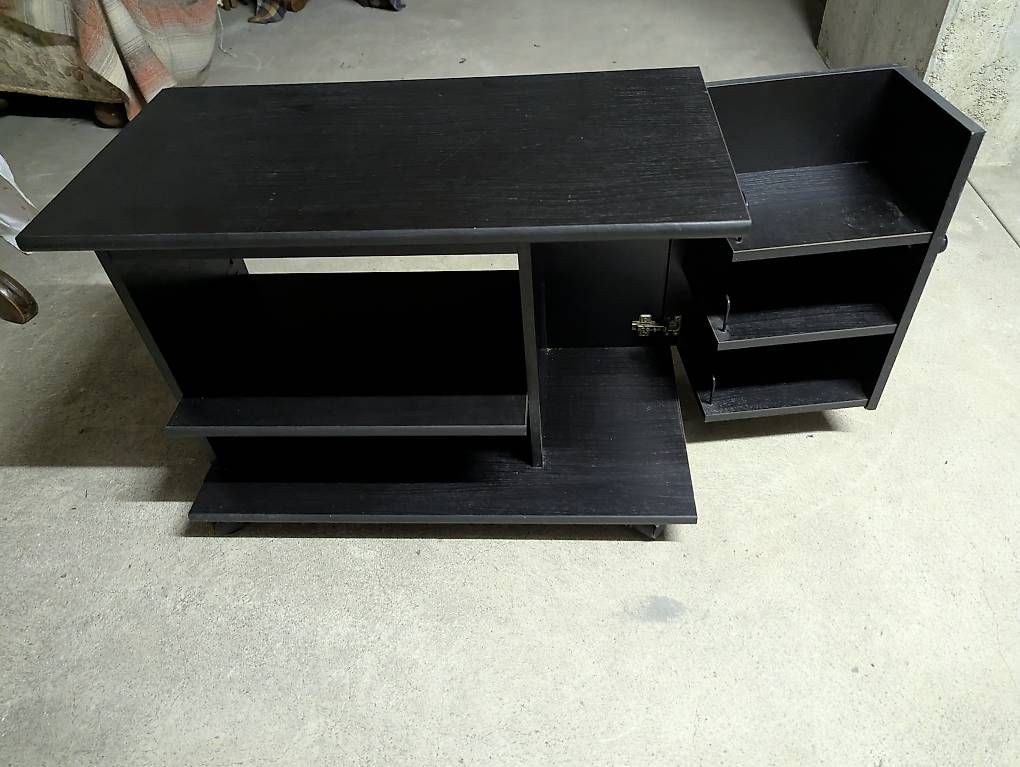 Mobiletto nero in legno con rotelle (Gebraucht) in Caslano für CHF 35 ...