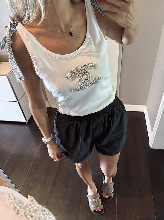 Chanel Tops: Chanel Top – Gebraucht aus Wädenswil von Cocomagi 2