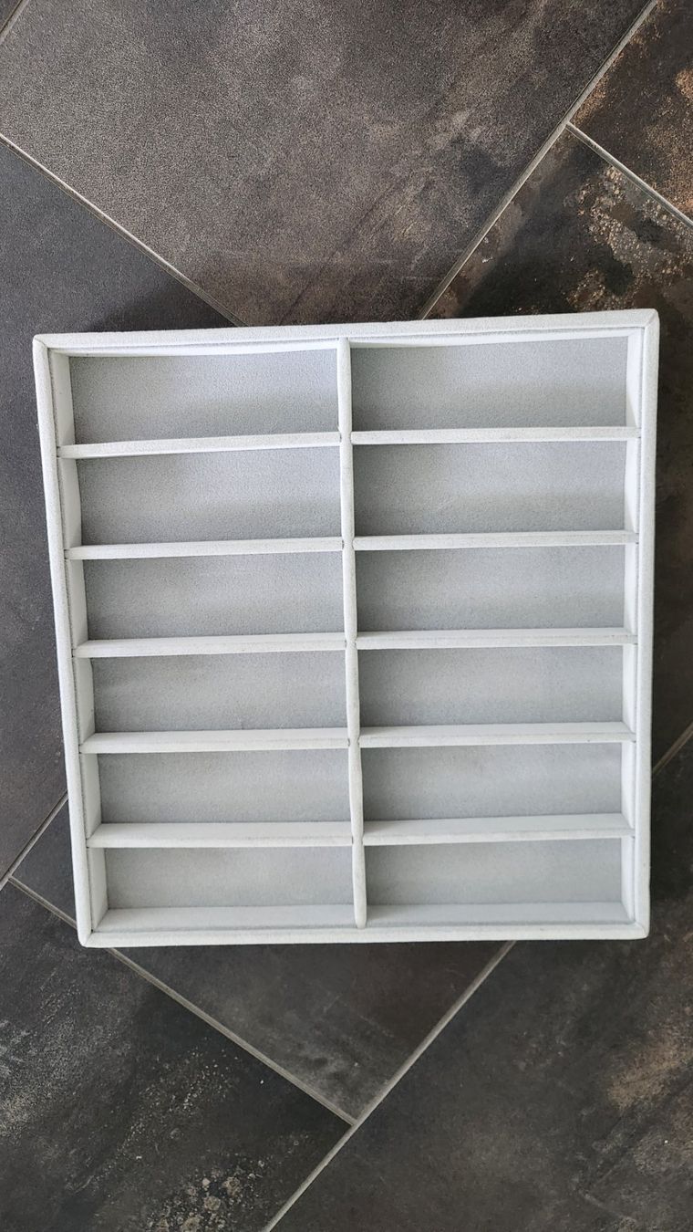 Contenitori & Simili: Brillen-Organizer / Aufbewahrungsbox – Usato da Mägenwil venduto da Lea.SN