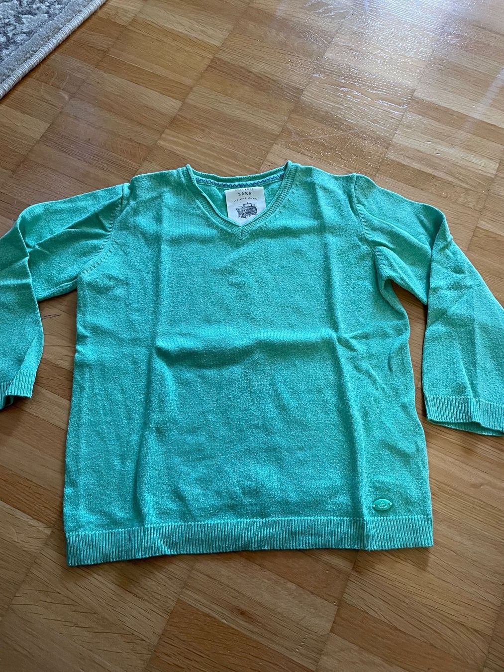 Zara Pulls et sweat-shirts: ZARA Pulli Gr. 104 – D'occasion à Jona par Good_luck1_ 2