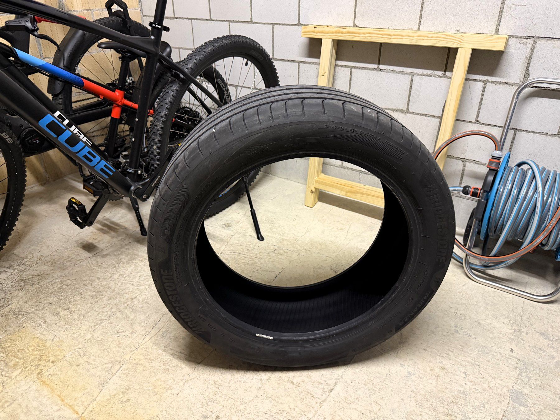 Bridgestone Pneumatici & Ruote complete: Bridgestone Turanza 6 245/45 R19 – Usato da Neftenbach venduto da UPGREAT-IT