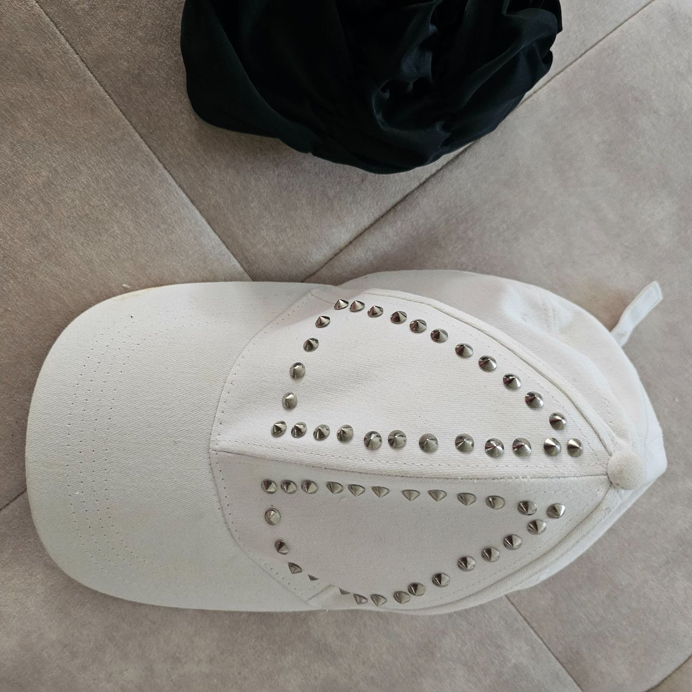 Sonstige Damenmode: Badekappe  schwarz weisse kappeNieten und  Set – Neu und originalverpackt aus wolfhalden von 46464646 3