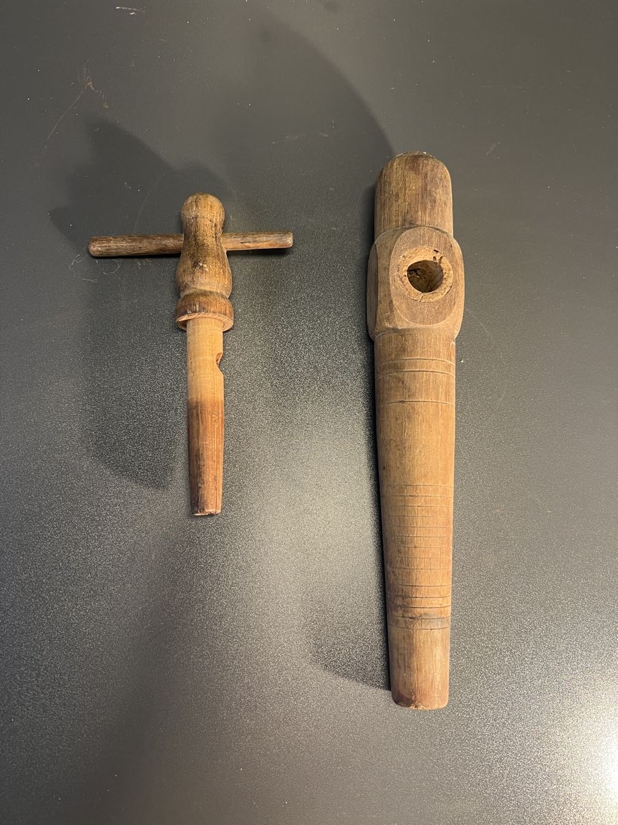 Rubinetteria: Ancien robinet de tonneau en bois – Usato da La Neuveville venduto da XavierLuke 3