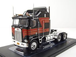 Kenworth K 100 Aerodyne LKW Zugmaschine 1976 schwarz / rot