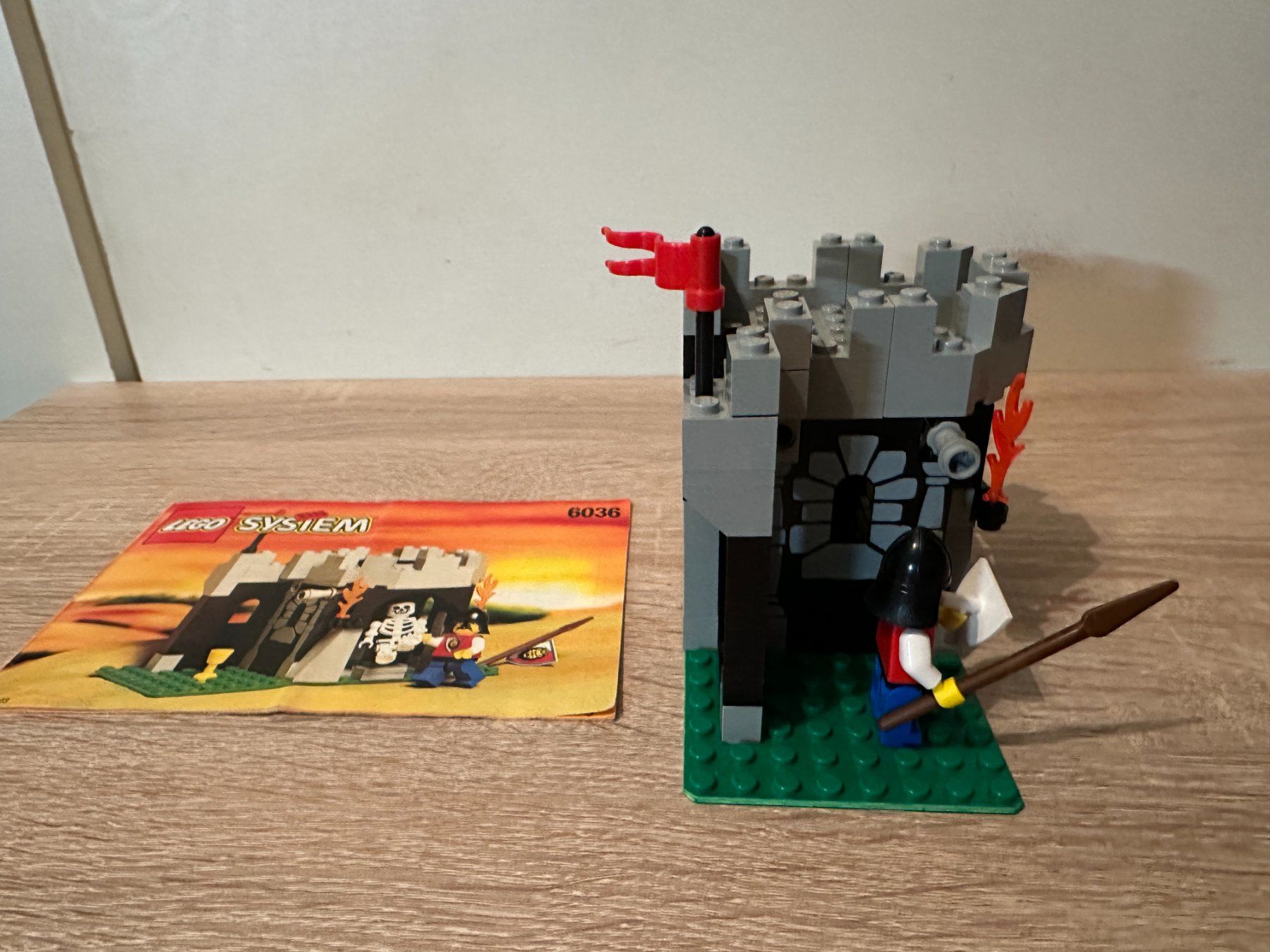 Lego Kit di costruzioni: LEGO 6036 Skeleton Surprise – Usato da Basel venduto da Don-Angel 3