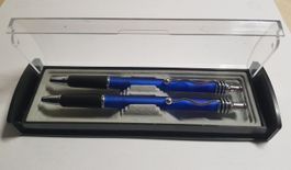 Kugelschreiber und Bleistift