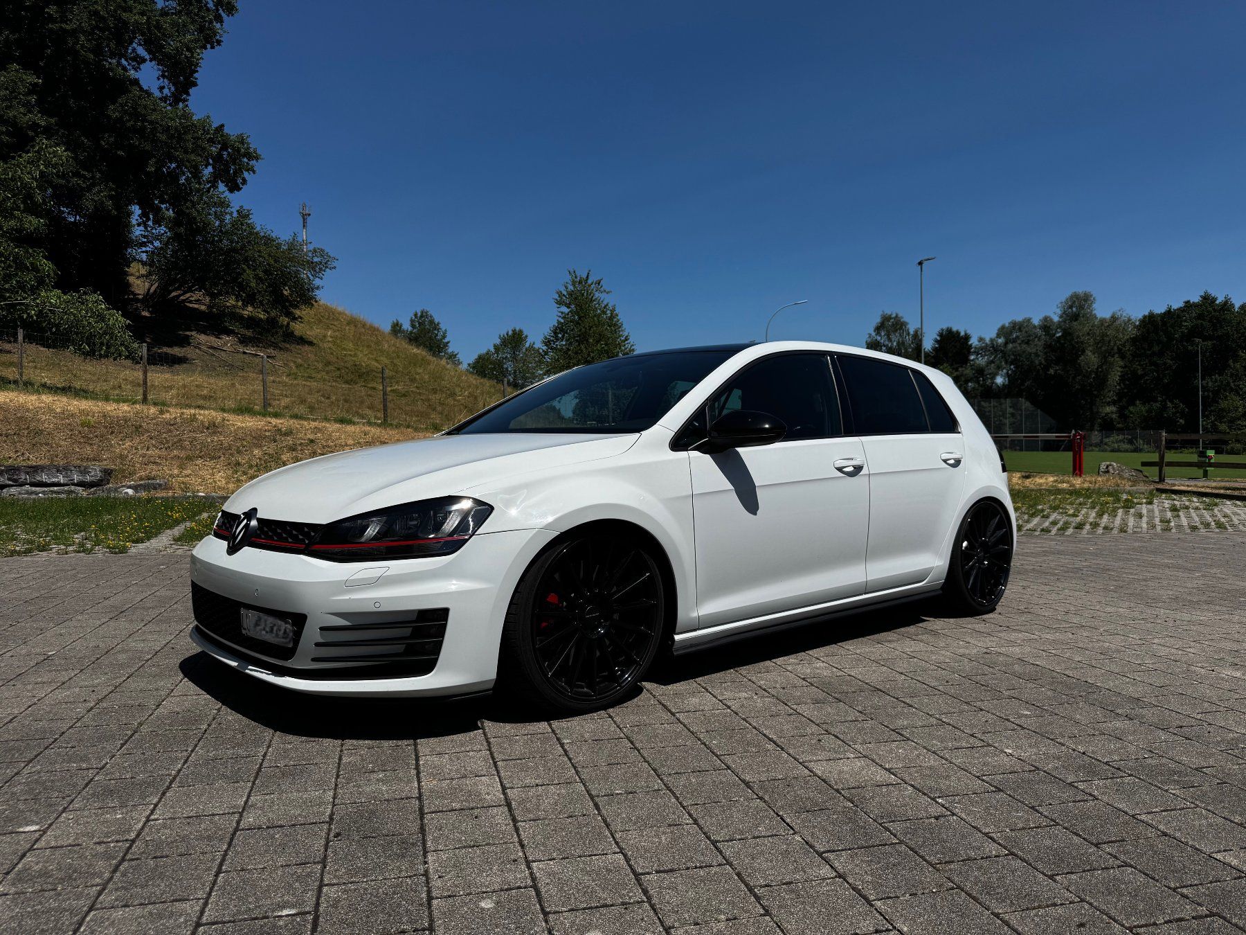 VW Automobili: VW Golf 7 - 2.0 TSI GTI Performance DSG – Usato da Emmen venduto da itsrian 3