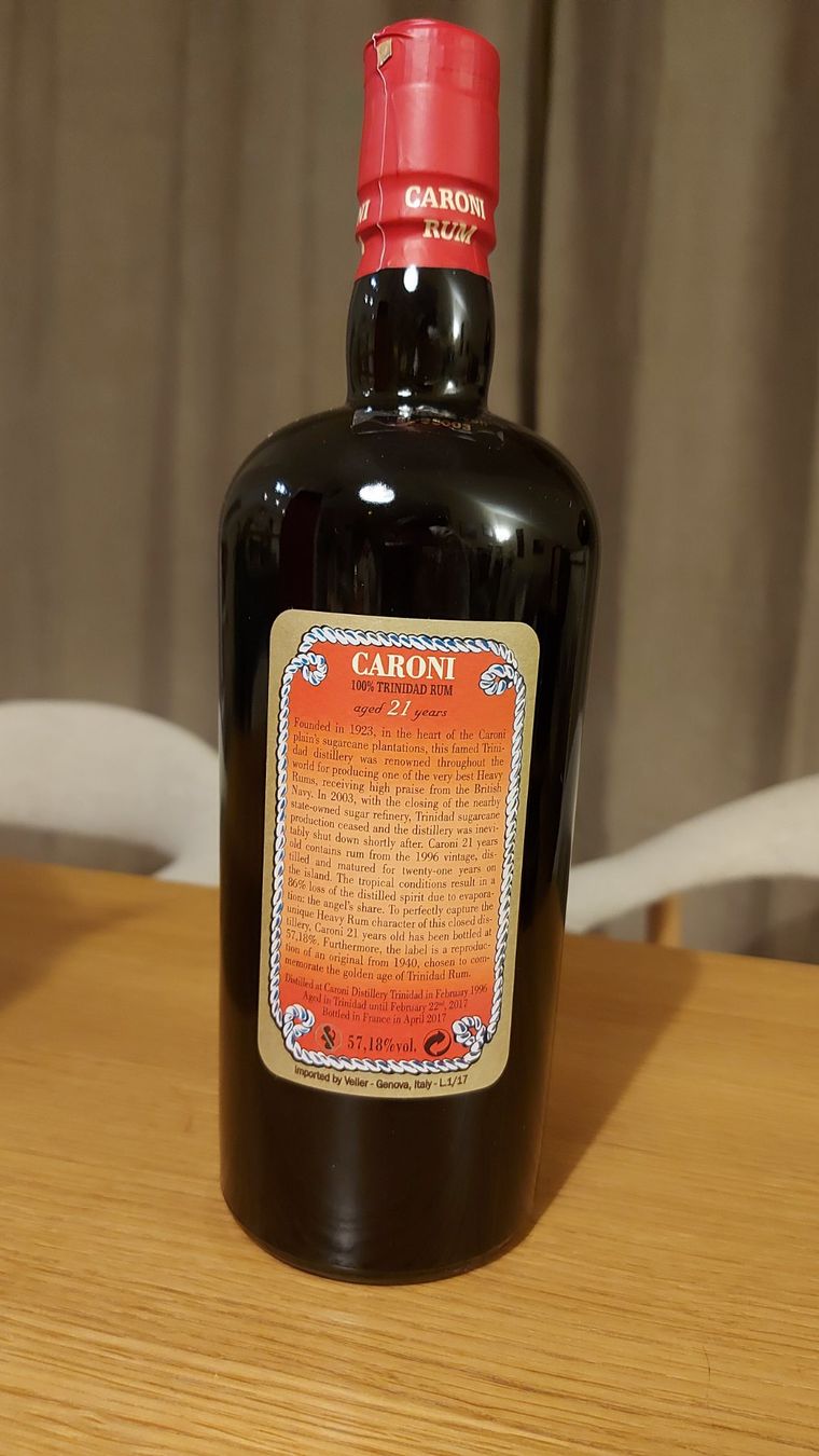 Caroni Bevande alcoliche: Caroni Rum 21 yo Velier 57.18% – Nuovo e nell'imballaggio originale da Vernier venduto da yha_plg5 2