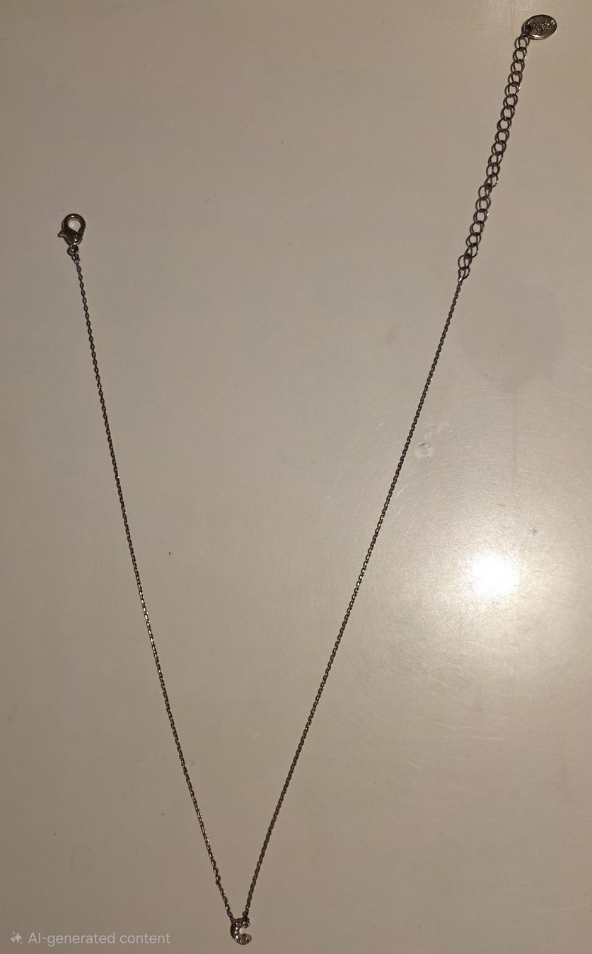 Catenine: Collana Claire's con Ciondolo Lettera C e Strass – Usato da Porza venduto da fra_c8qj