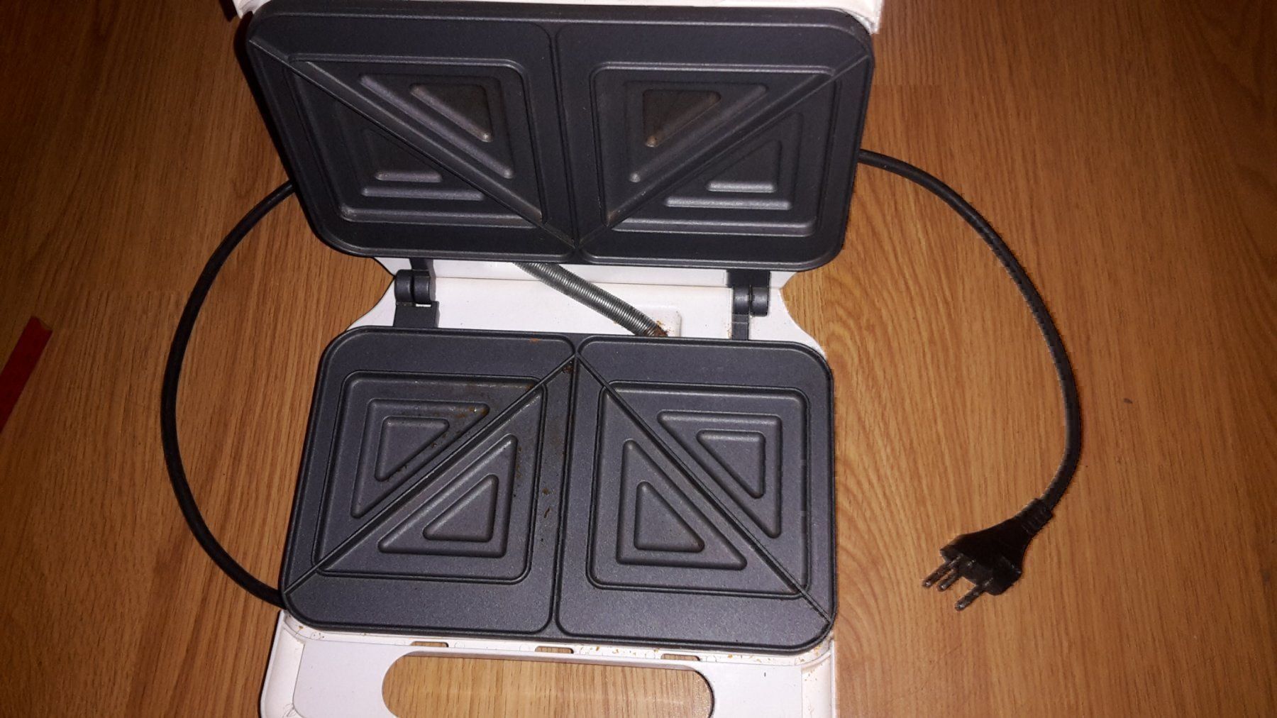 Elettrodomestici da cucina: Miostar Sandwichmaker L15 – Usato da Schwarzenburg venduto da Flamingo07 1