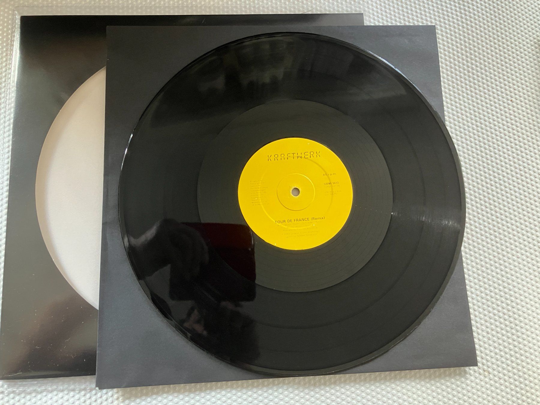 Dischi in vinile: Kraftwerk – Usato da Aarwangen venduto da Jukebox3 1