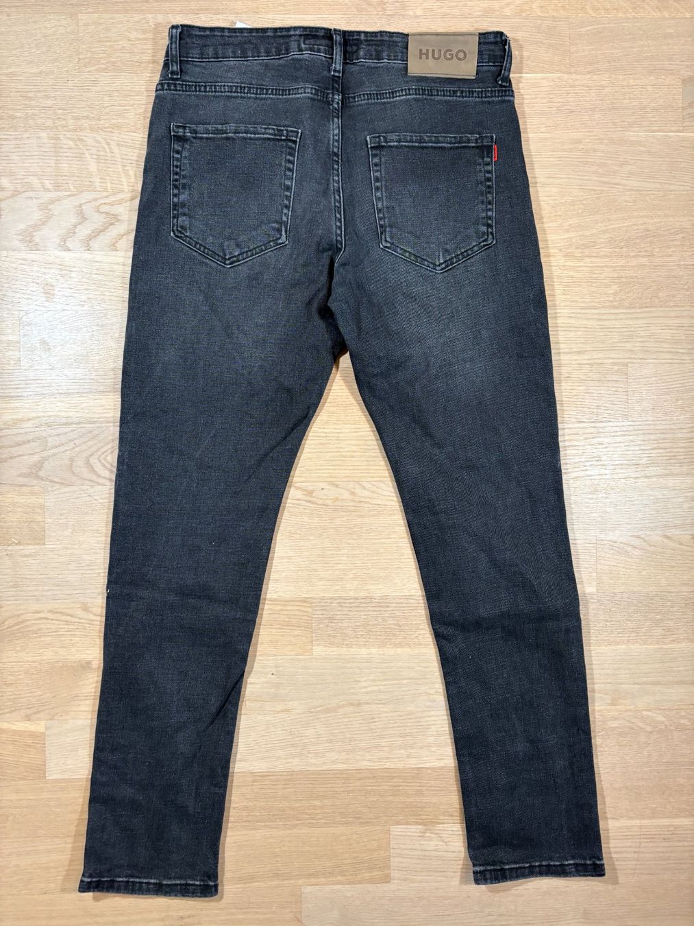 Hugo Boss Jeans: Hugo Jeans Grösse 31 – Usato da Elgg venduto da Jo_Naj 1