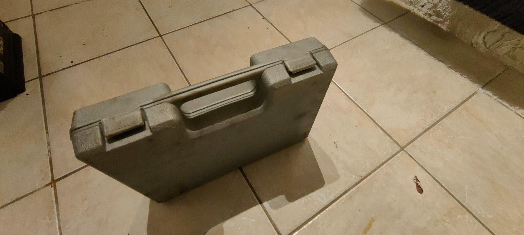 Tutti gli attrezzi: Druckluft Tacker – Usato da Rorschach venduto da Aqua04 2