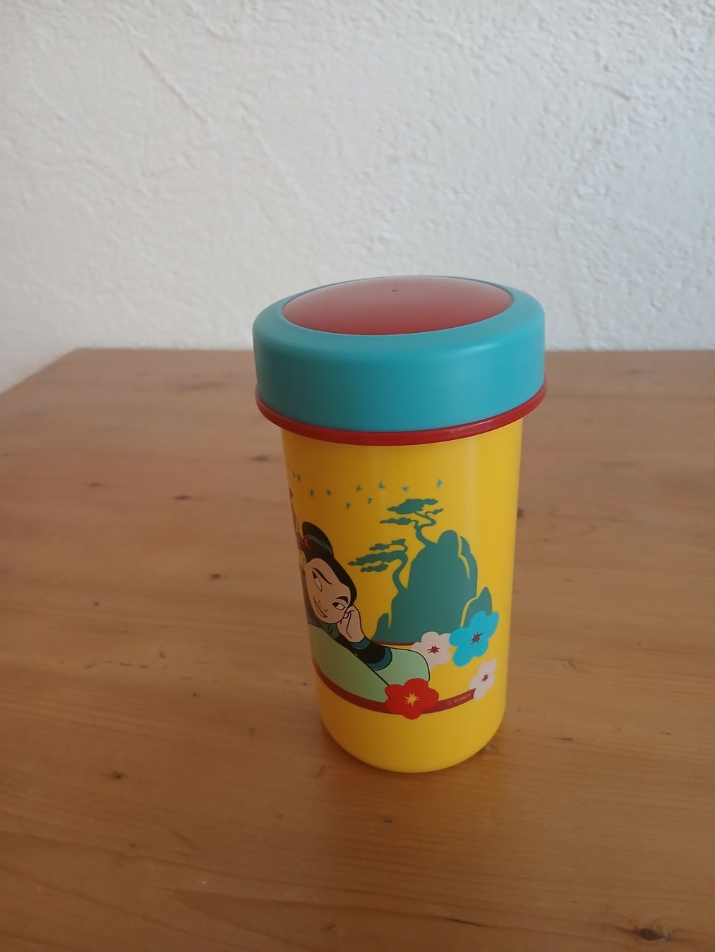 Tupperware Contenitori & Simili: Tupperware Trinkbecher Disneys Mulan – Usato da ennetmoos venduto da Andy770098 1