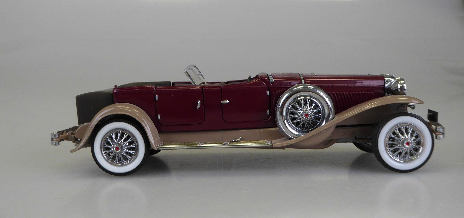 Modellini d'auto: Duesenberg J Derham Tourster Modellauto – Usato da Volketswil venduto da brockipfannenstil 1