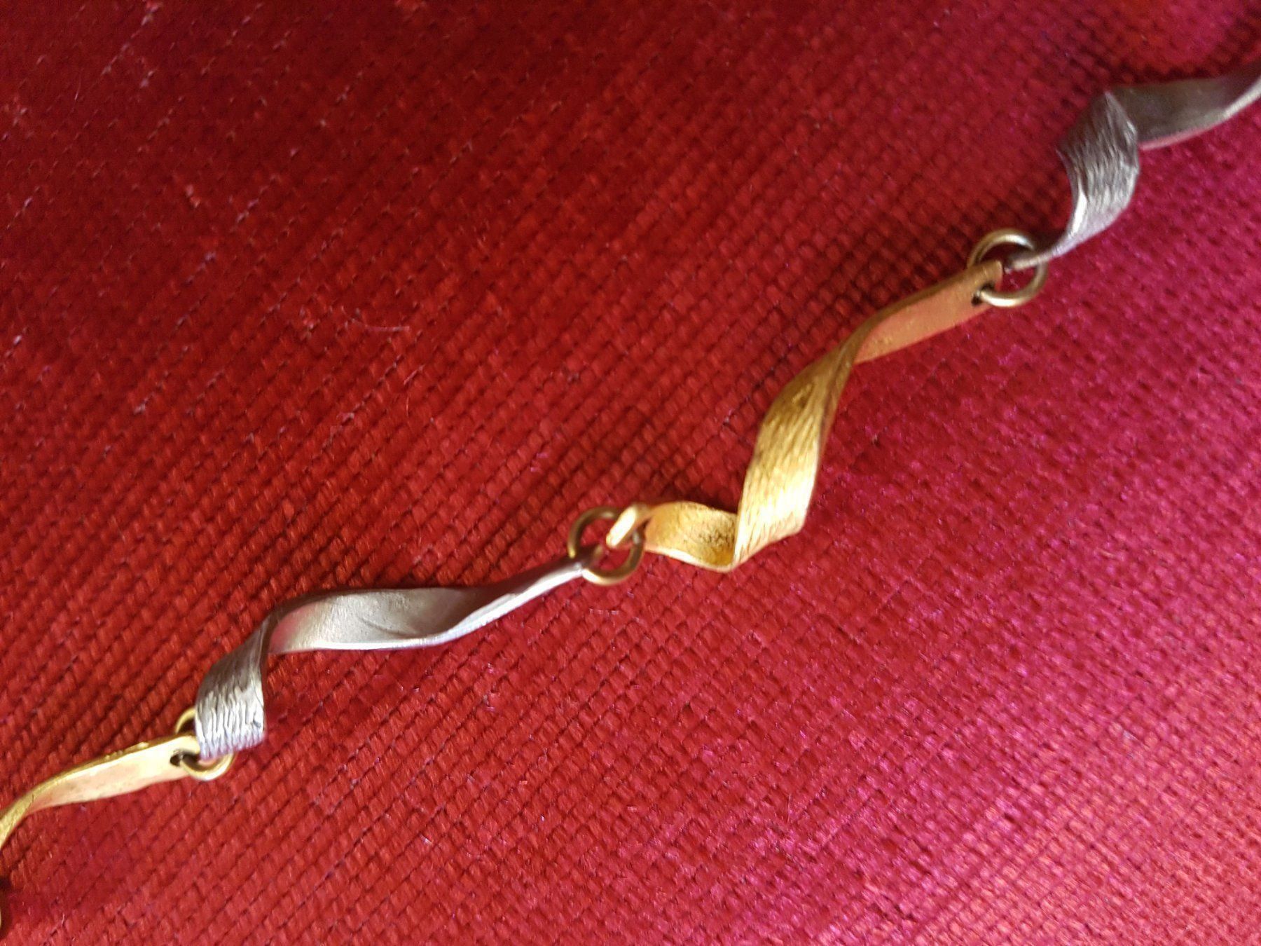 Catenine: Kette mit aparten Gliedern gold-/silberfarben – Usato da Ettingen venduto da Maranathatalitha 2