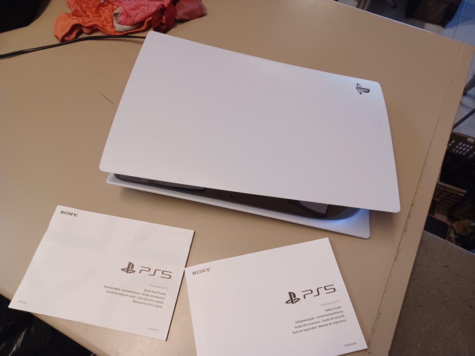 Sony Console: PS 5 – Difettoso da LUZERN venduto da picci01 3