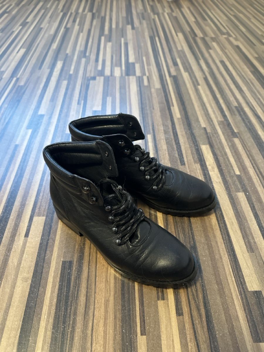 Scarpe da donna: Boot / Ankle Boot / Winterschuh Max – Usato da Oftringen venduto da sonjax3 1