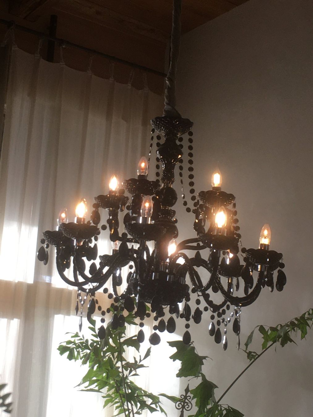 Lampade: Leuchter >>> edel, schwarz, gross! – Usato da Nennigkofen venduto da simonbern