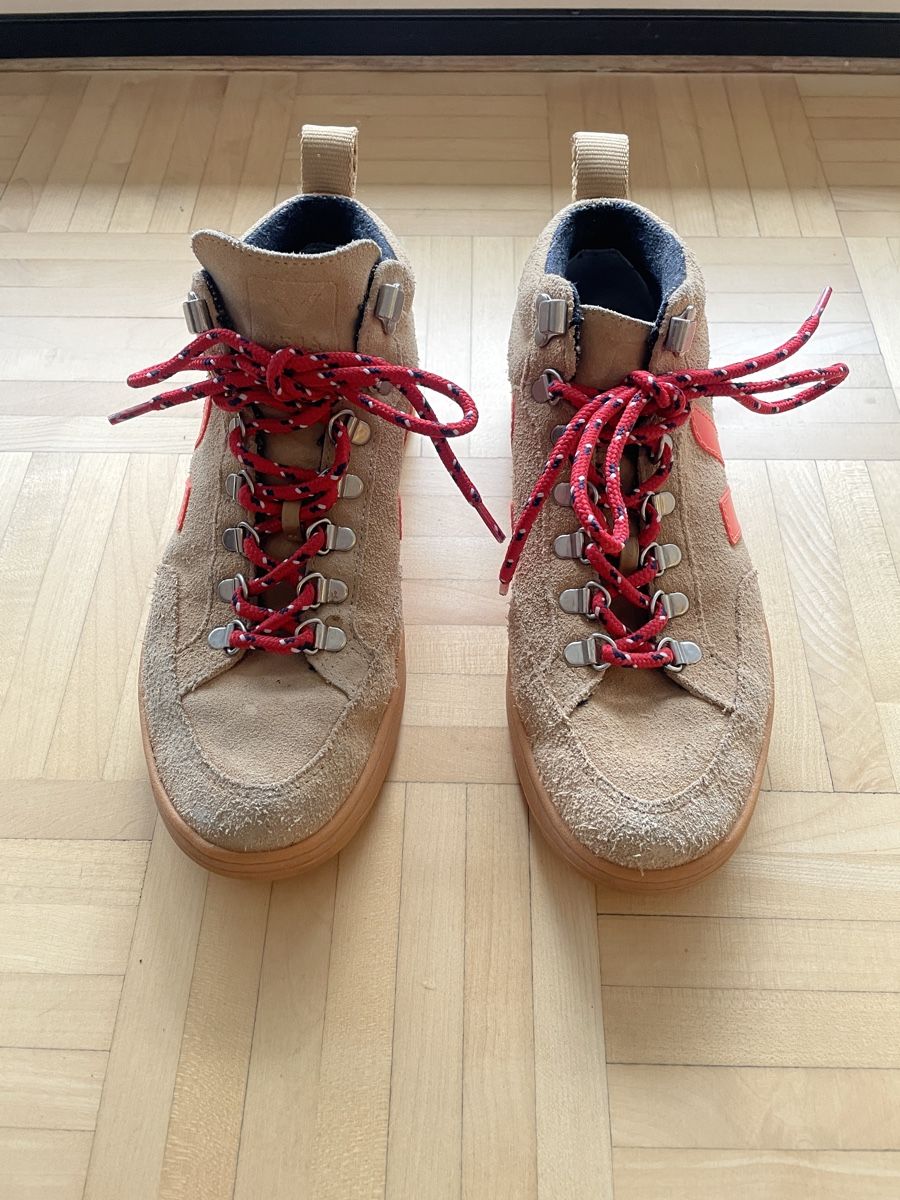 Veja Scarpe da donna: Veja Schuhe Gr. 39 – Usato da Mauren venduto da acht33null 2